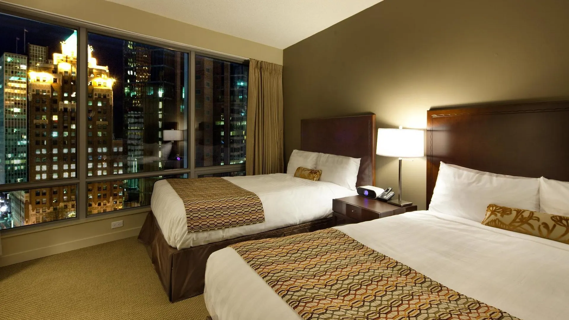 Auberge Vancouver Hotel 4*,