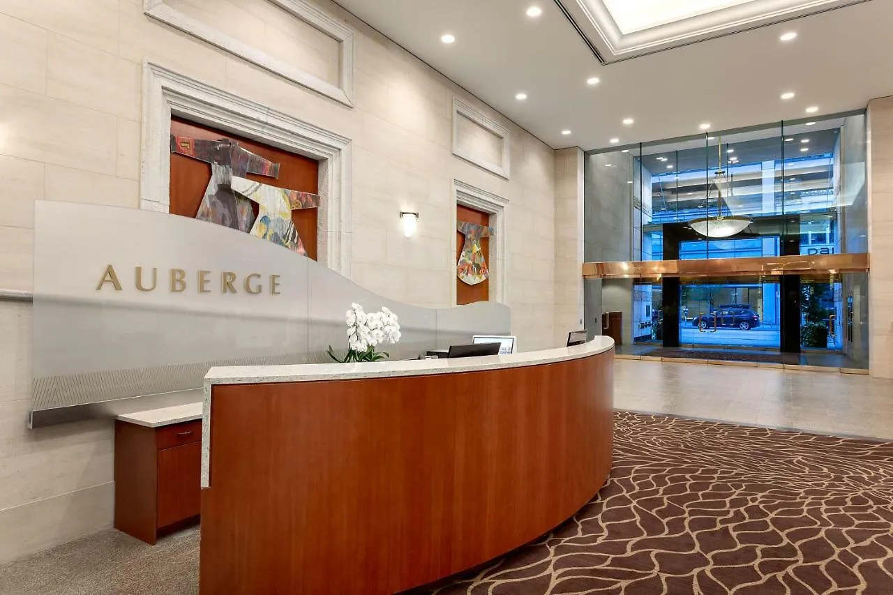 Auberge Vancouver Hotel