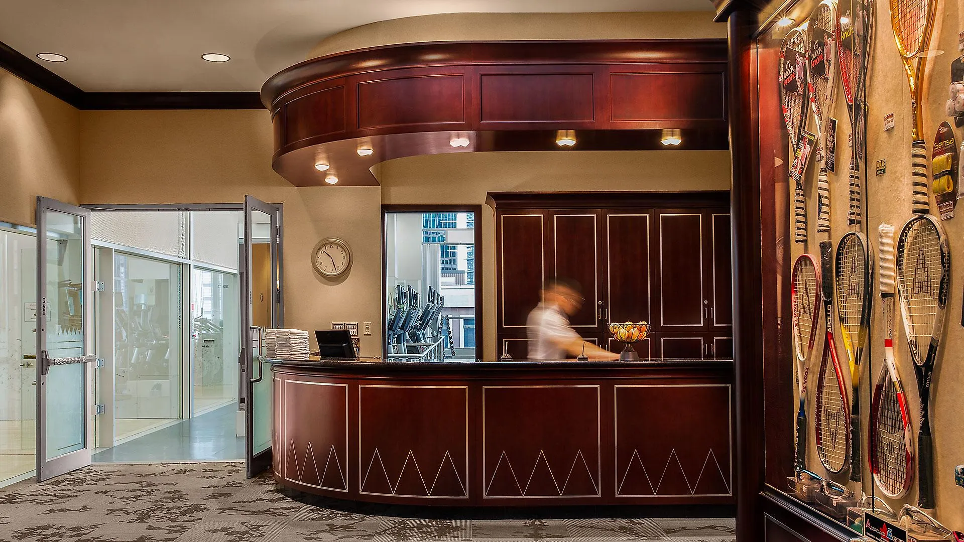 Auberge Vancouver Hotel